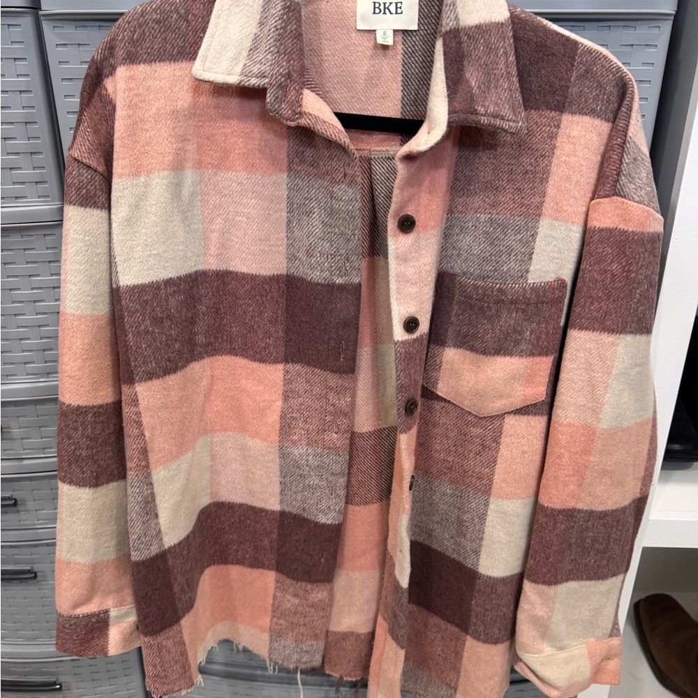 BKE Checkered Plaid Brushed Knit Shacket - Picture 4 of 6